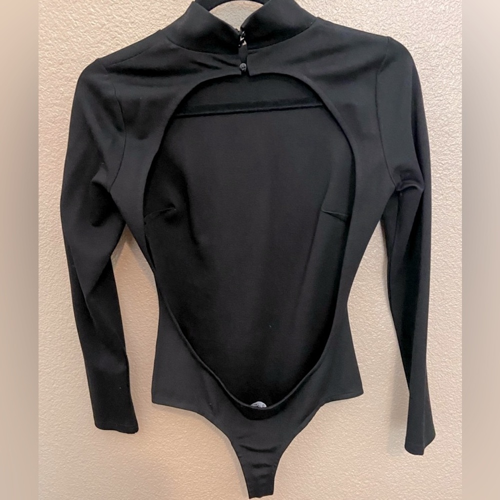 LULUS || BACKLESS BODYSUIT || SM